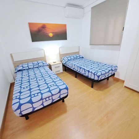 Centrico Apartamento En Valencia Proximo Parada De Metro Angel Guimera Экстерьер фото